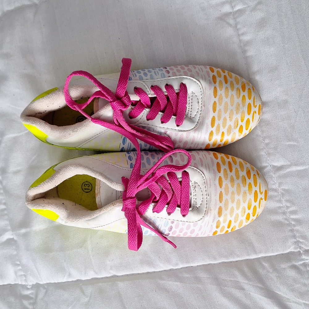 Soccer cleats